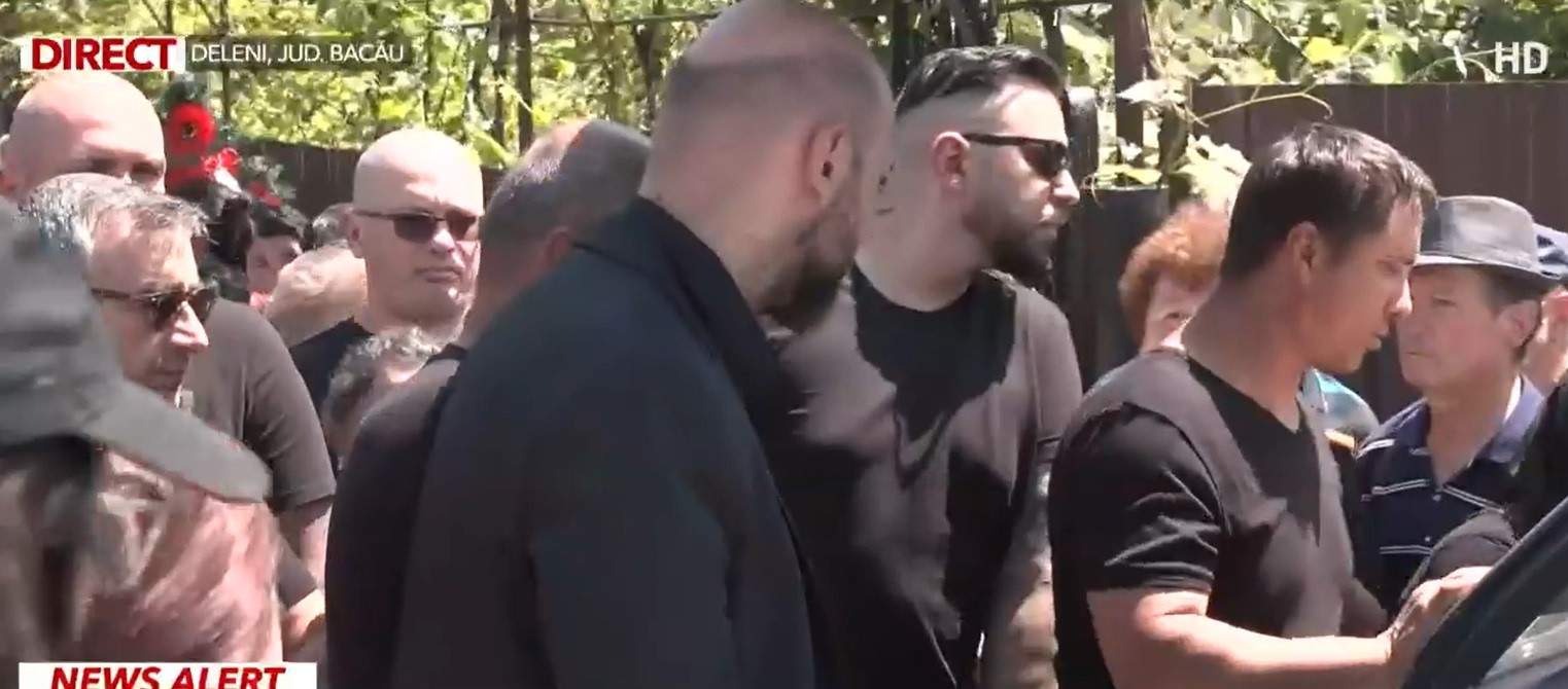 Primele imagini de la înmormântarea Teodorei Marcu! Soțul ei, Alex, își ia rămas bun de la ea | FOTO