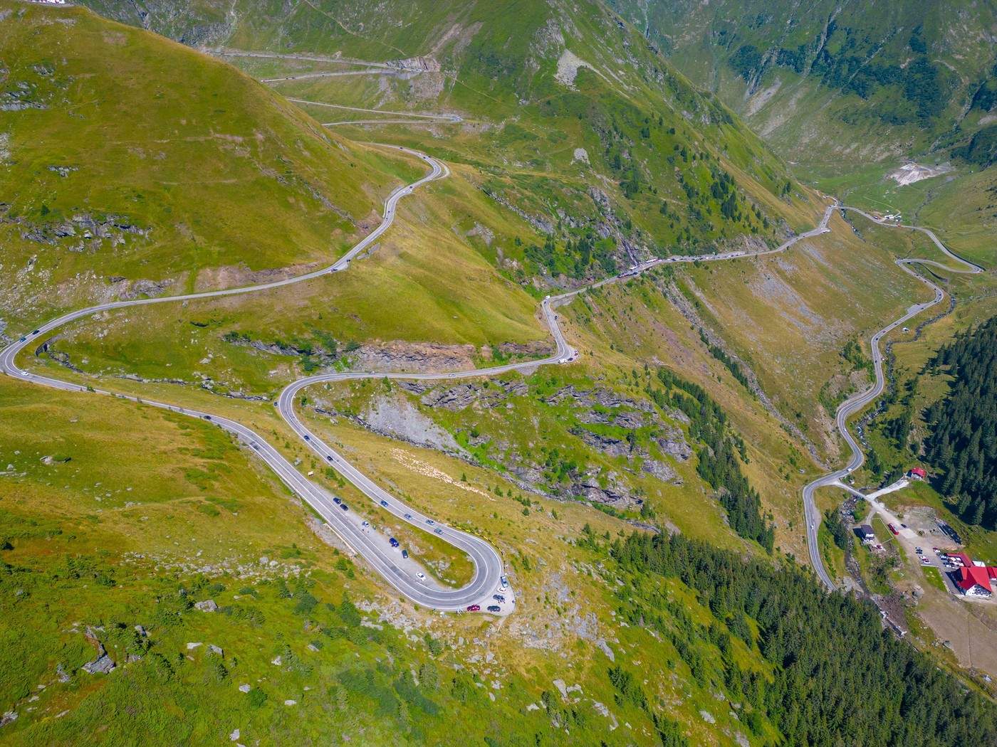 Vești bune pentru șoferi! Se redeschide Transalpina, între Rânca și Curpăt. Mașinile vor putea circula doar în anumite intervale orare
