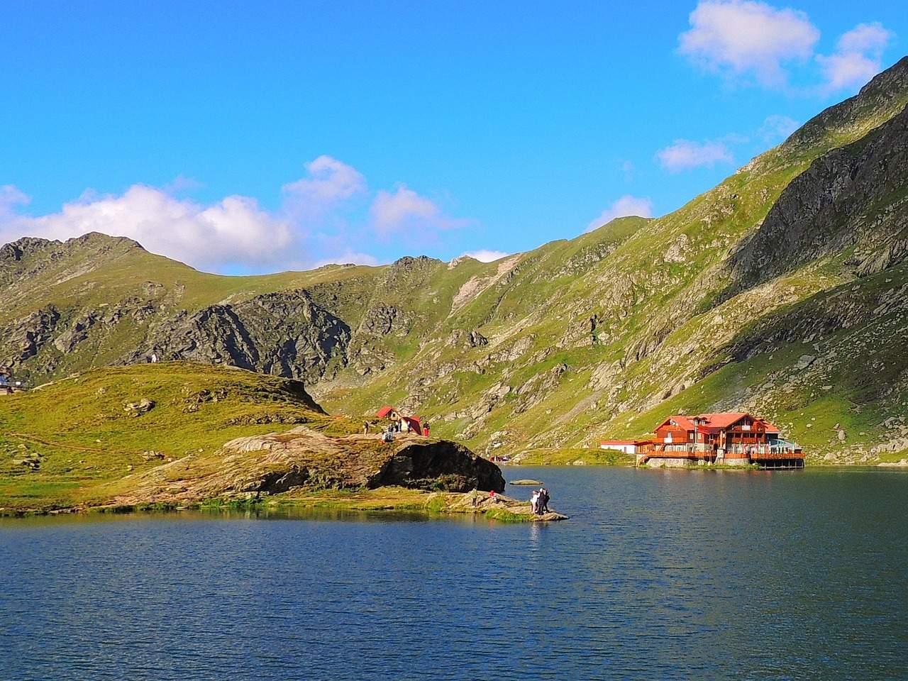 Se deschid Transalpina și Transfăgărășan. În ce interval orar vor putea șoferi să conducă pe cele mai spectaculoase șoșele din România