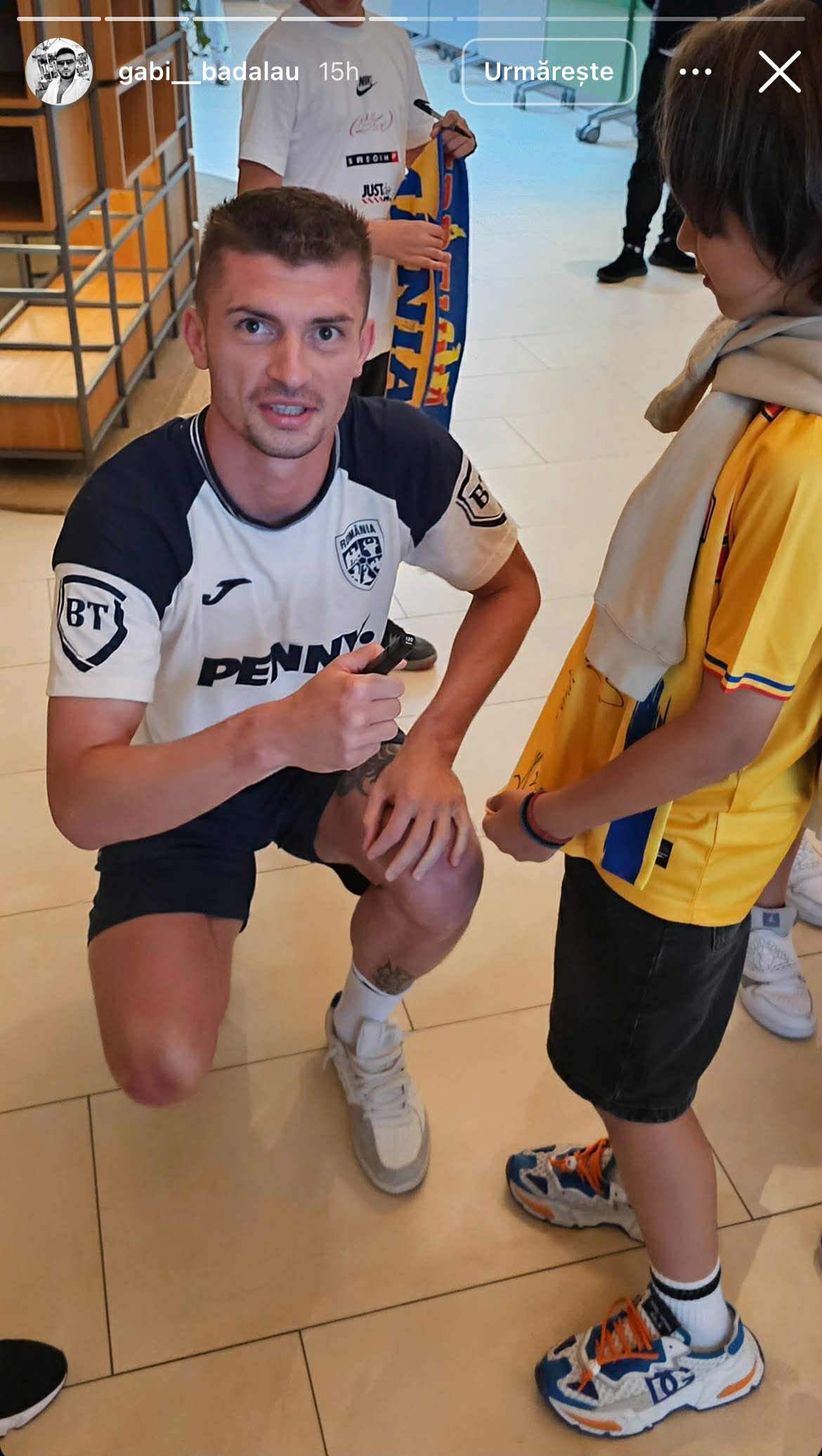Gabi Bădălău, escapadă cu băieții în Austria. Au susținut echipa națională și s-au pozat cu fotbaliștii / FOTO