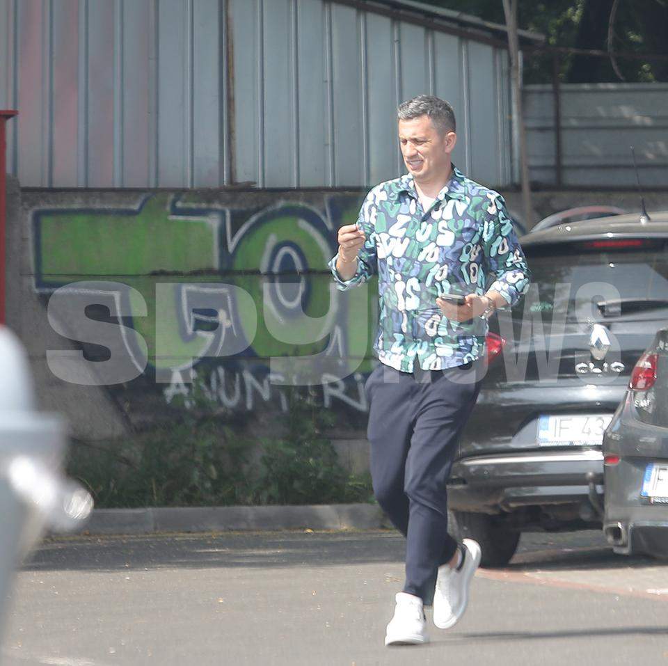 Flick face orice pentru confortul soției și al fiicei! Aleargă, la propriu, ca să le fie bine / PAPARAZZI