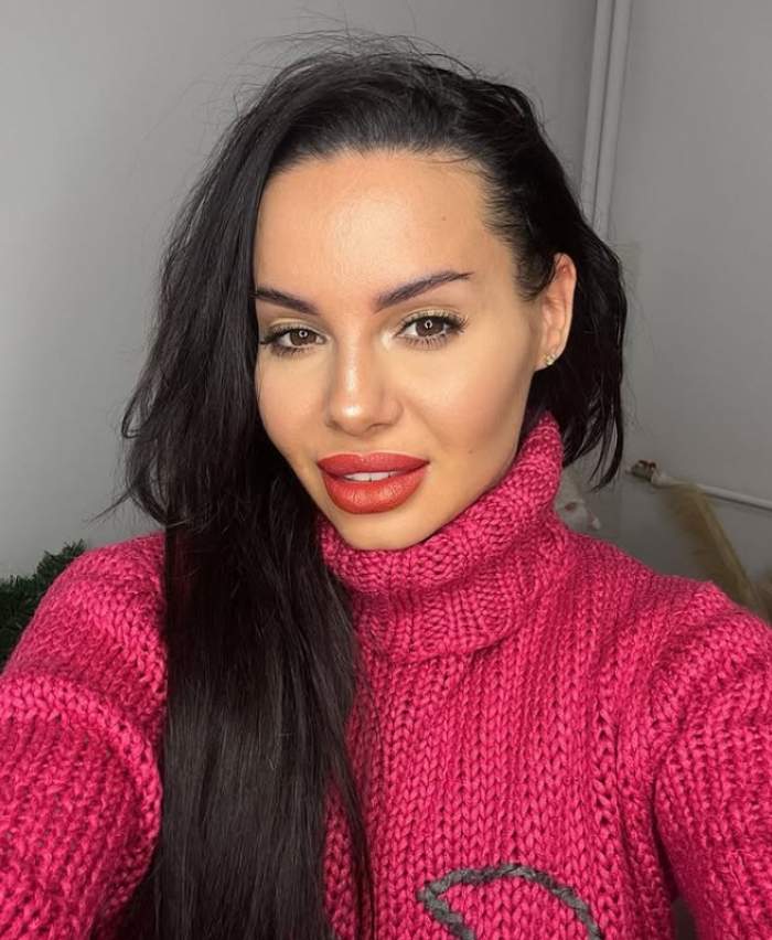 elena stroe selfie
