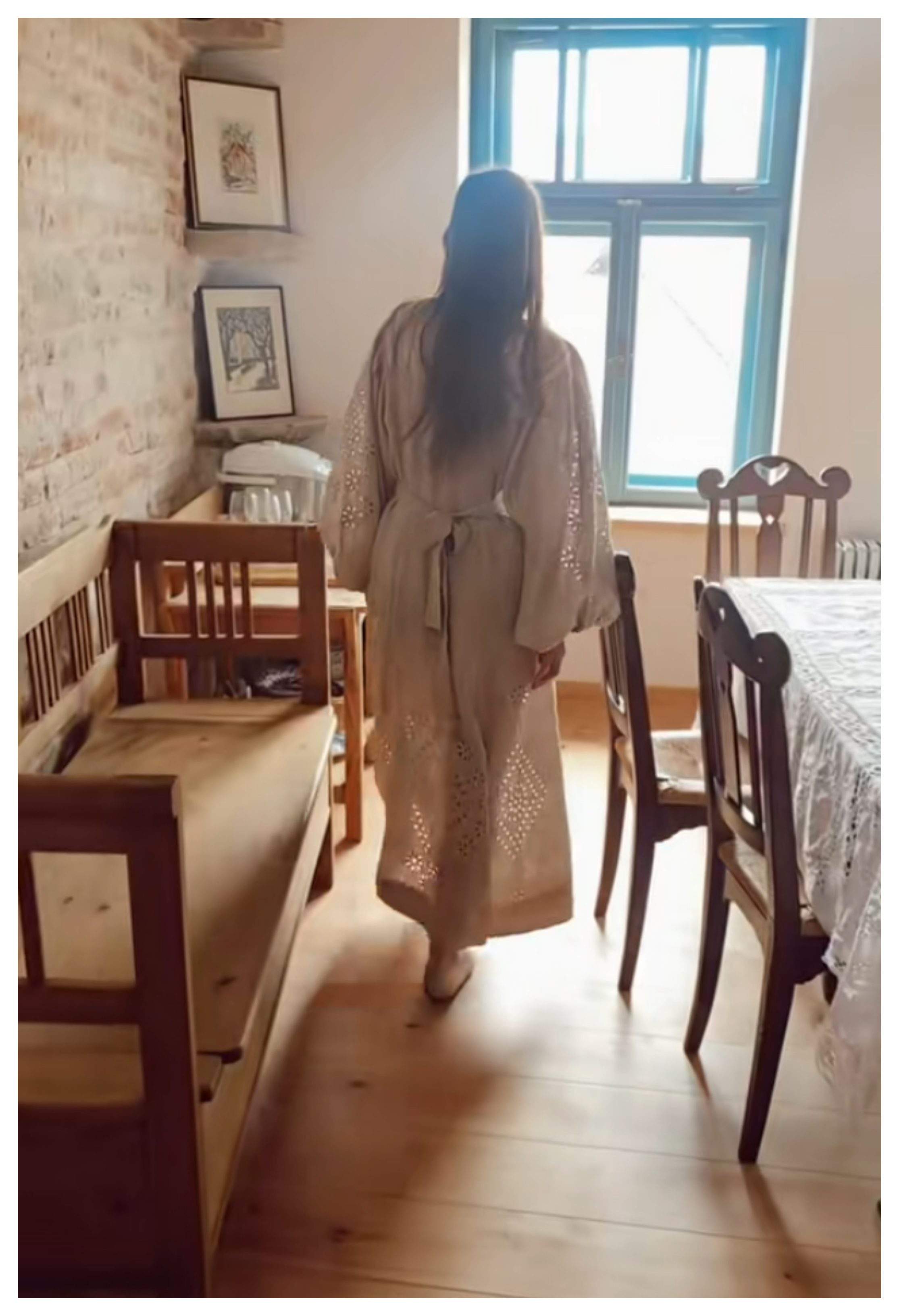 Cum arată casa Danei Rogoz din Viscri. Actrița a păstrat multe elemente tradiționale: „Asta ne bucură”
