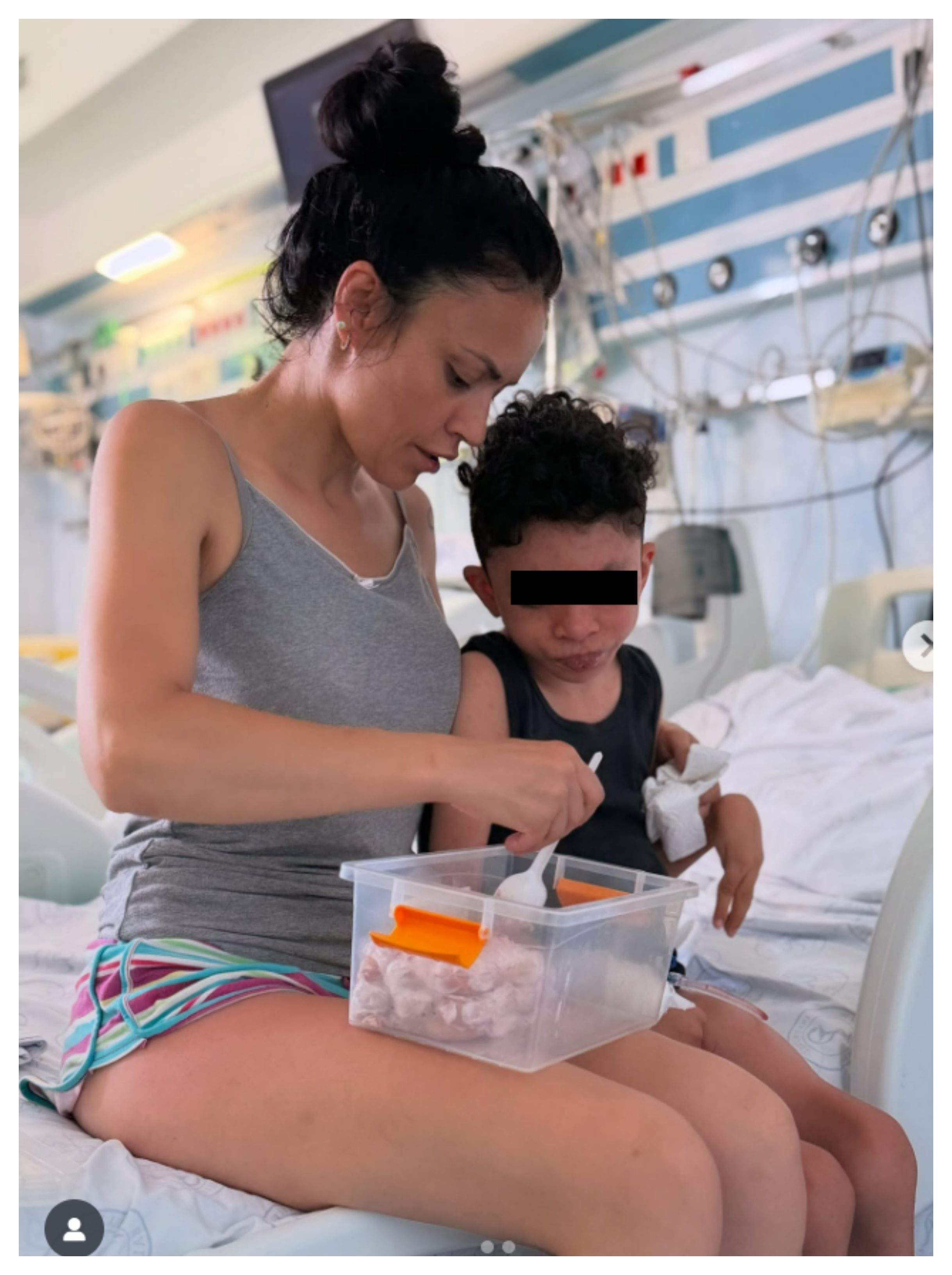 Fiul lui Kamara, probleme de sănătate. Leon este internat în spital alături de mama sa: „Erupție în toată regula”
