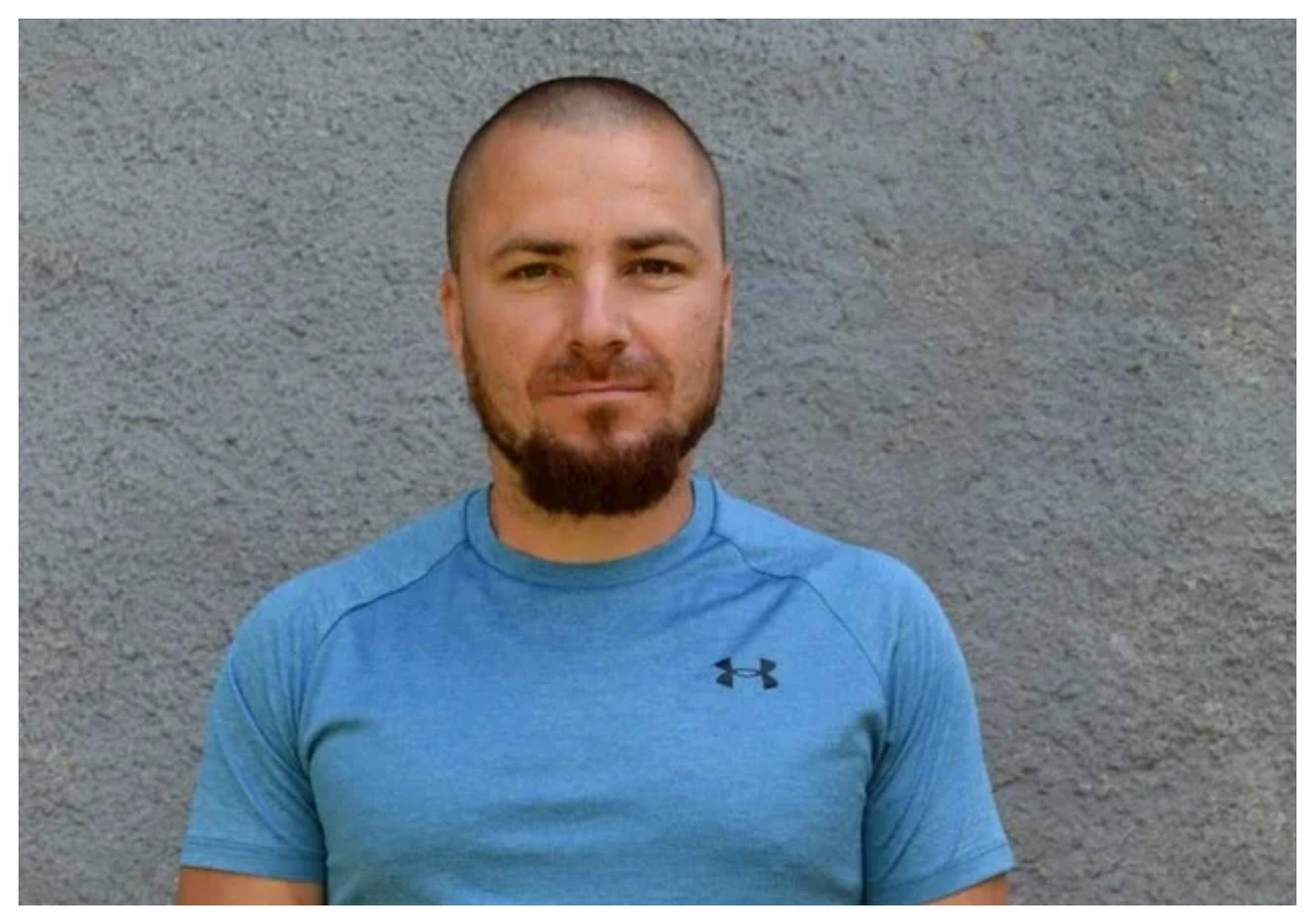 Cine se află, de fapt, în spatele contului criminalului din Mureș. Polițiștii îl caută pe Emil Gânj de o săptămână