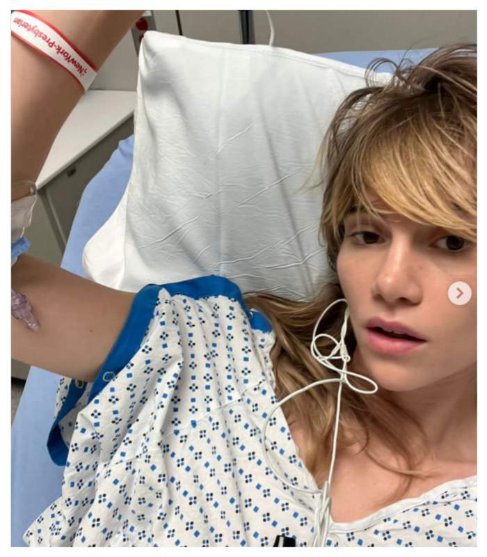 O cântăreață celebră mărturisește că a făcut hernie pentru că a purtat pantaloni prea strâmți: „Mi-a fost prea frică să spun”