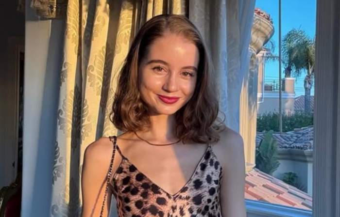 Irina Columbeanu zâmbeste