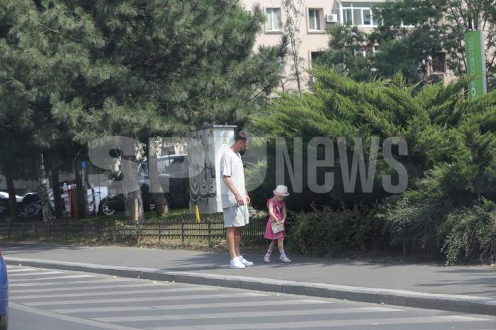 Jakub Hromada, imagini rare cu fetiţa şi soţia! Cum a fost surprins jucătorul de la Rapid | PAPARAZZI