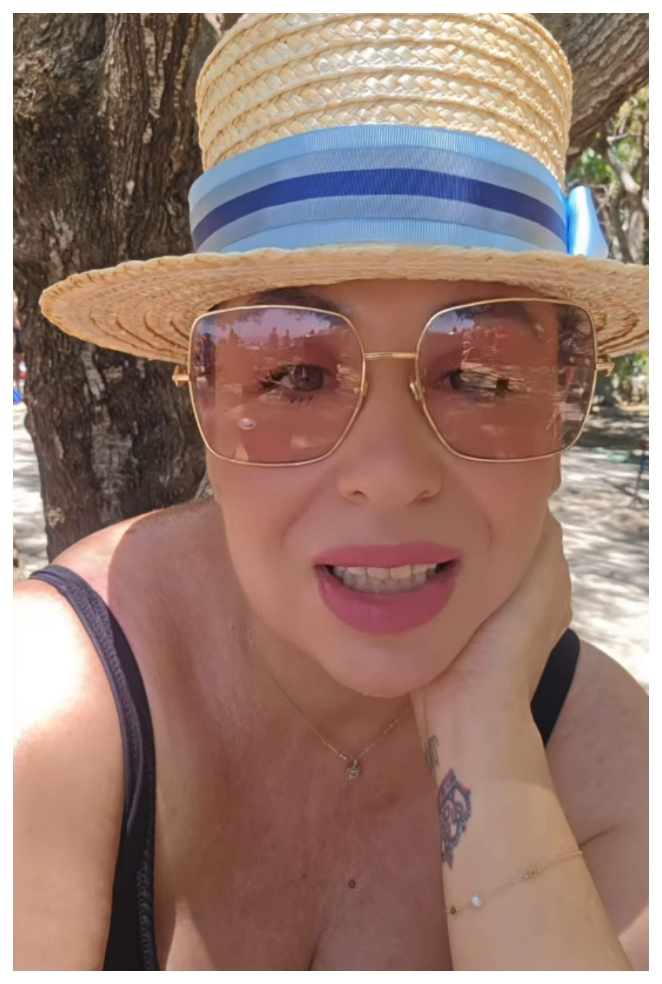 Oana Roman, încă o țeapă în vacanța din Grecia. Ce i s-a întâmplat vedetei: „E foarte murdar”