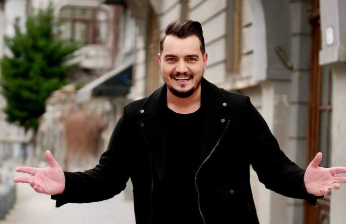 Începând de marți, de la ora 18:00, telespectatorii sunt ”Cu ochii pe Insulă”, la Antena 1 și pe AntenaPLAY! Bursucu’ se alătură familiei de vedete Antena și va fi prezentatorul emisiunii