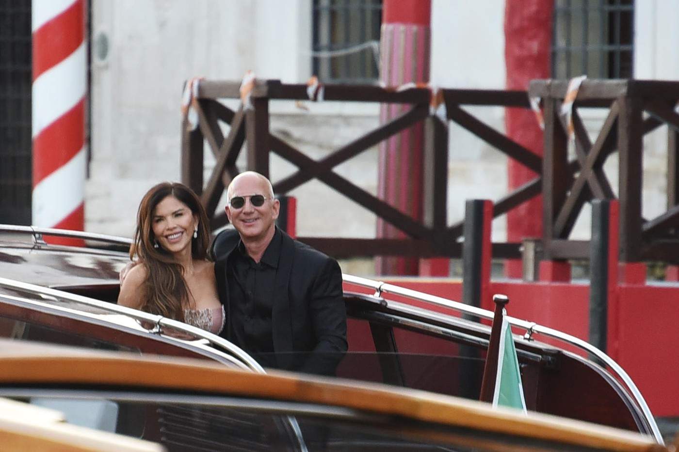 Unde au plecat Jeff Bezos și Lauren Sanchez pentru luna de miere. Destinația este una de lux și plină de istorie