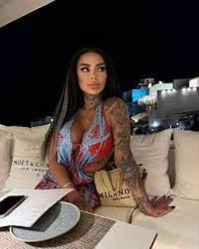 Naba Salen poza sexy