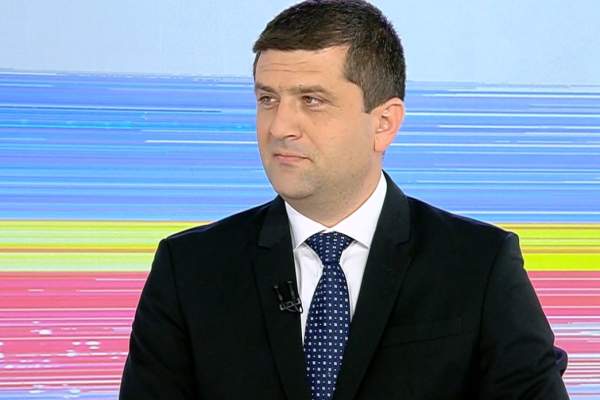 Ministrul Economiei, despre cum a descoperit clădirea pe care statul a luat ZERO lei chirie timp de 18 ani şi cu ce va fi înlocuită frunza Elenei Udrea, declarații în exclusivitate, la Observator Antena 1