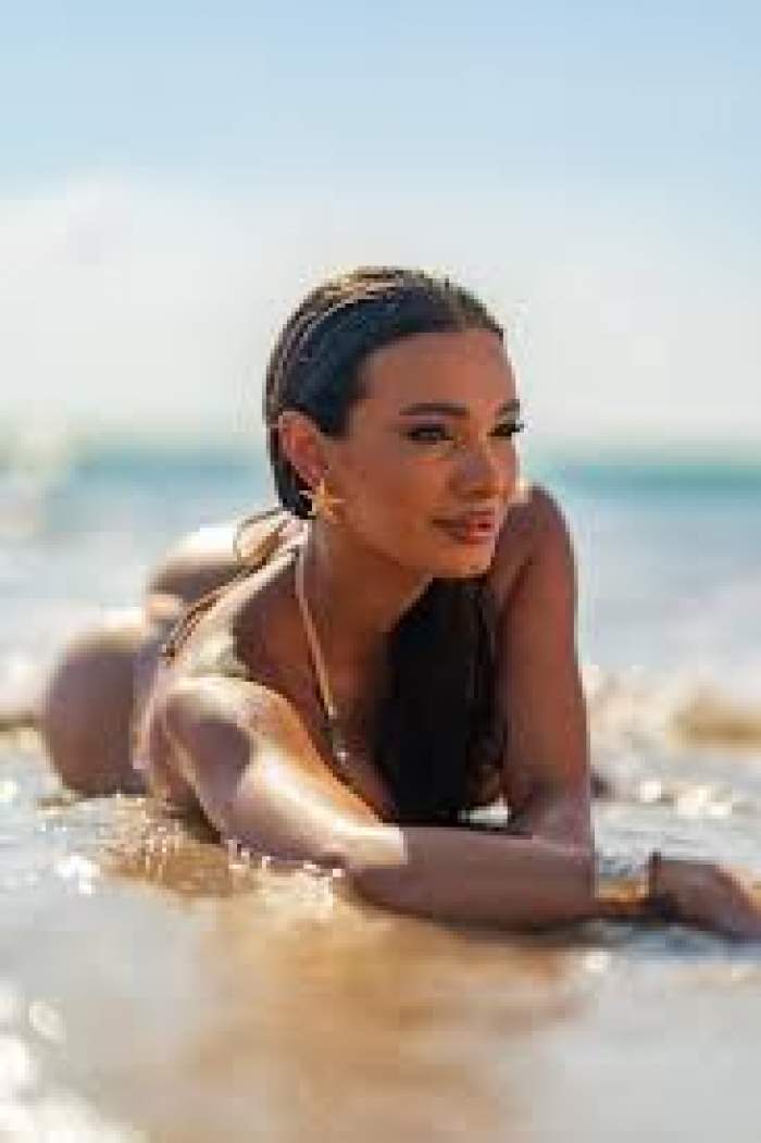 Andreea Craciun, în valurile marii