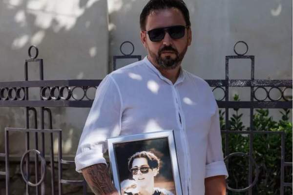 Imagini dureroase de la mormântul lui Sebi Olariu, unul dintre tinerii morți în accidentul din 2 Mai. Familia i-a organizat parastasul de 2 ani | FOTO