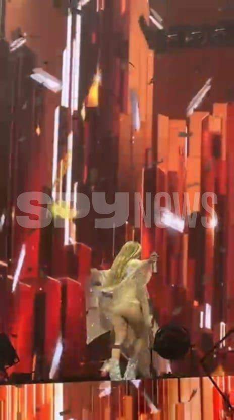 Concert Jennifer Lopez în România! Spynews.ro îți oferă imagini și informatii în timp real | VIDEO