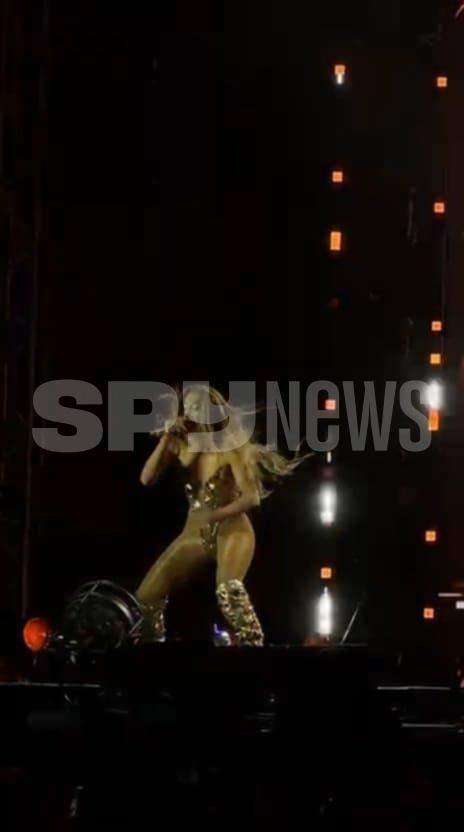 Concert Jennifer Lopez în România! Spynews.ro îți oferă imagini și informatii în timp real | VIDEO
