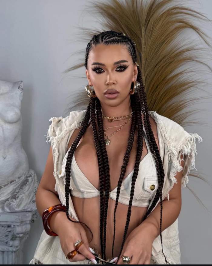 Andra Volos
