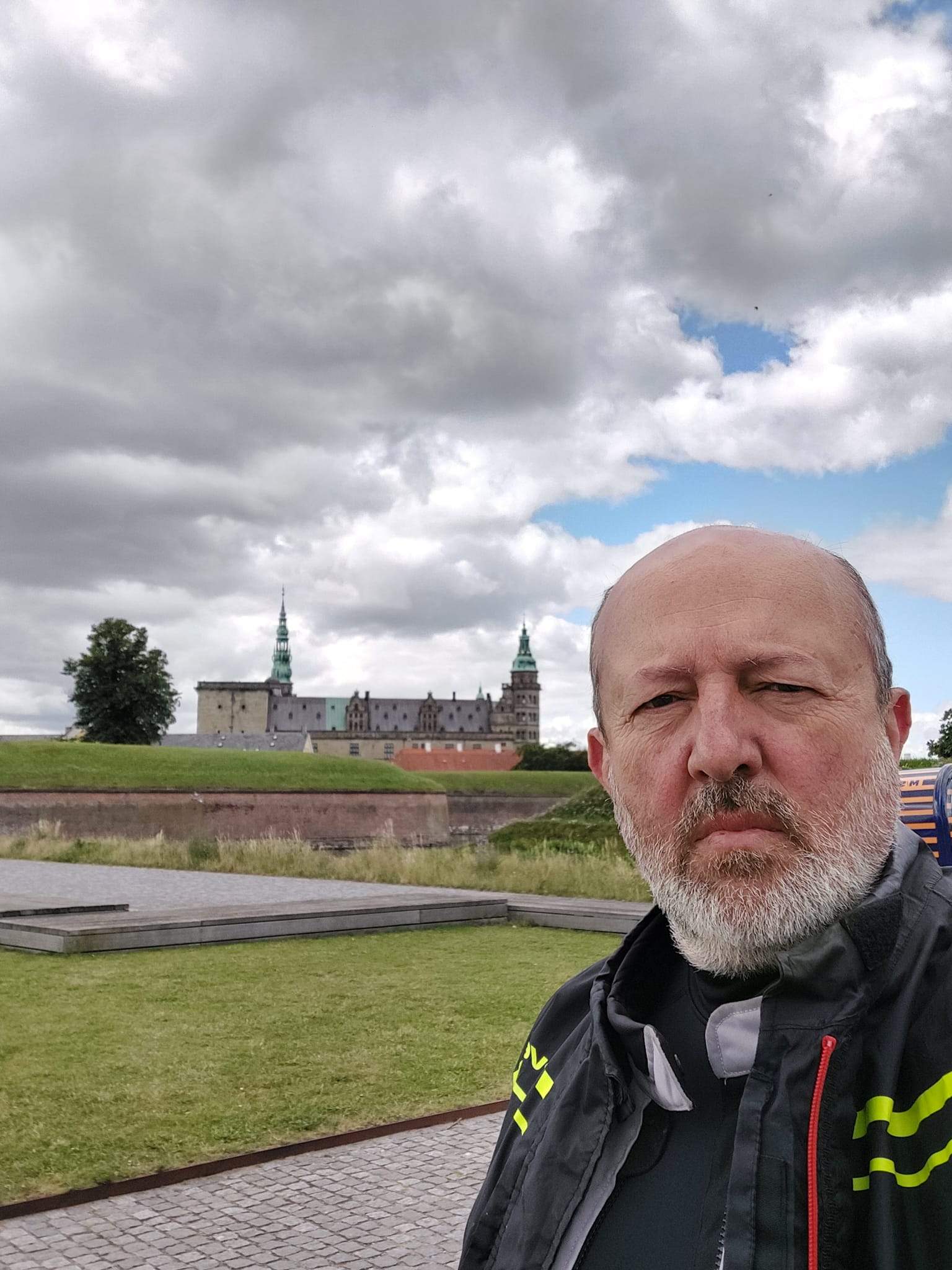 Claudiu Istodor, actorul din serialul Iubire cu parfum de lavandă, vacanță cu mii de km și introspecții adânci: „Am așteptat vacanța ca pe vremea școlii”