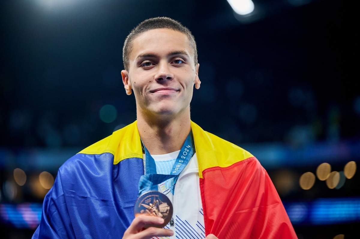 David Popovici a câștigat medalia de aur la Campionatul Mondial de la Singapore. david popovici