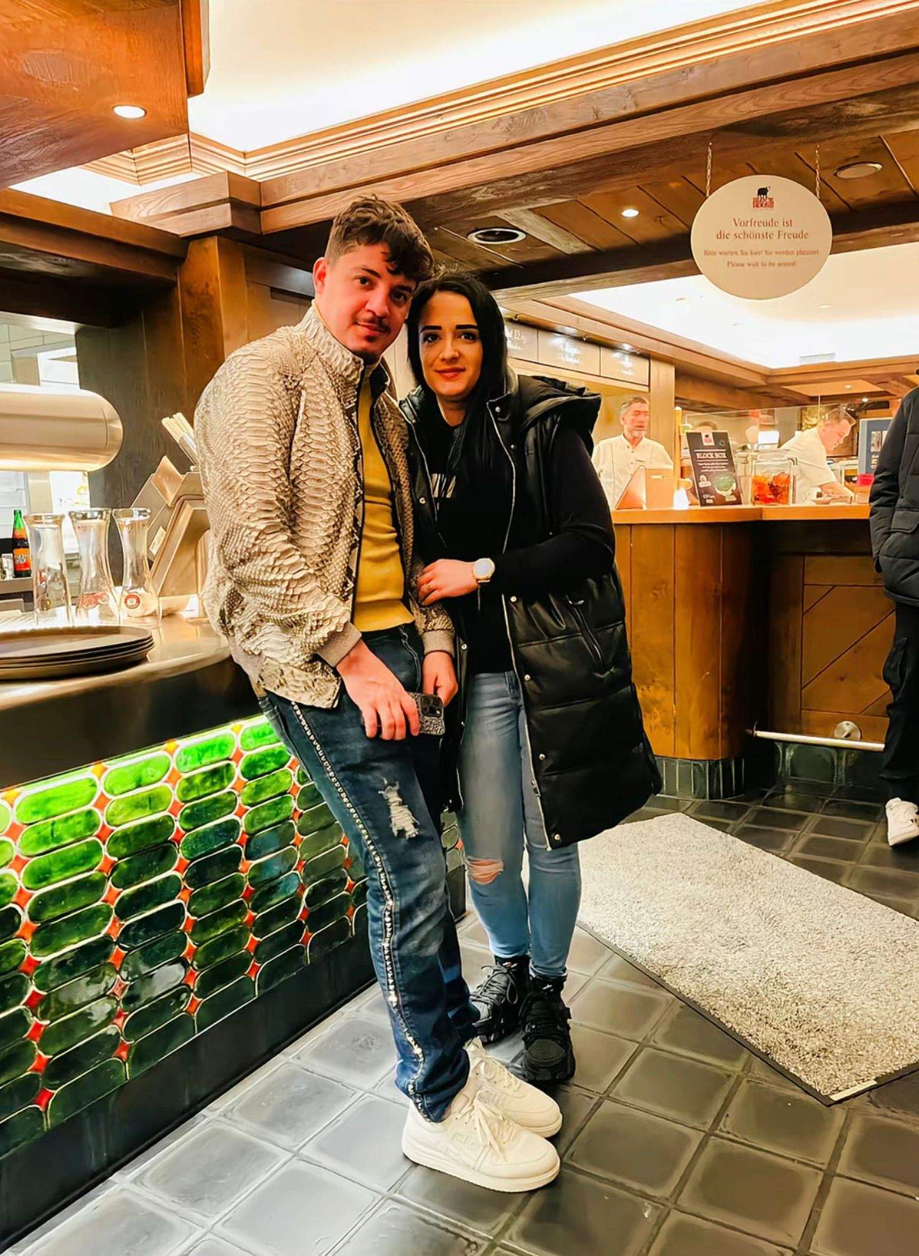 Sora lui Bogdan de la Ploiești, declarație pentru manelist. Loredana apare extrem de rar în fața camerei | FOTO