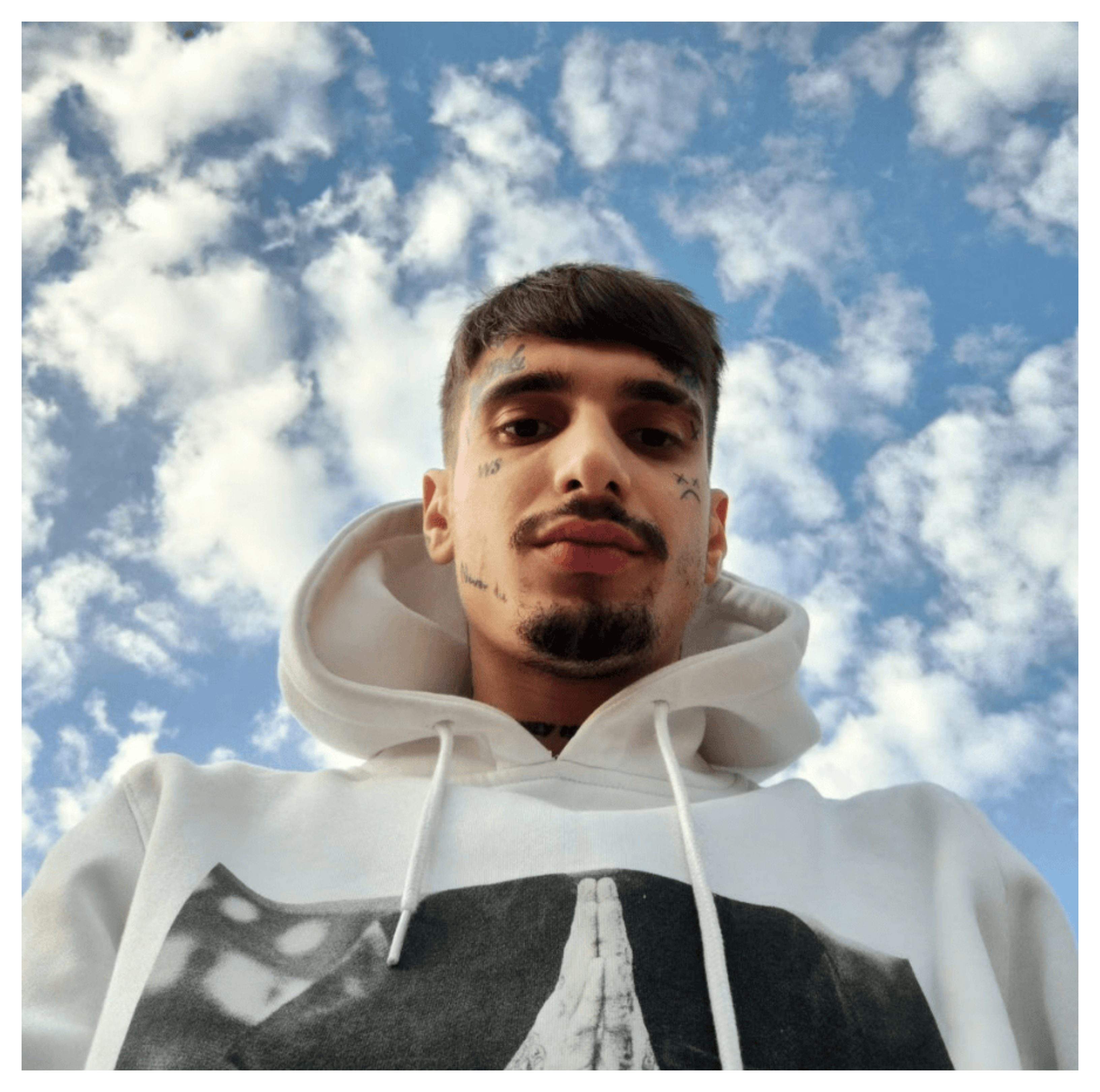 Moment emoționant la Beach Please! Ce a făcut mama lui Raul WS, rapperul mort la 23 de ani, pe scenă, în fața tuturor
