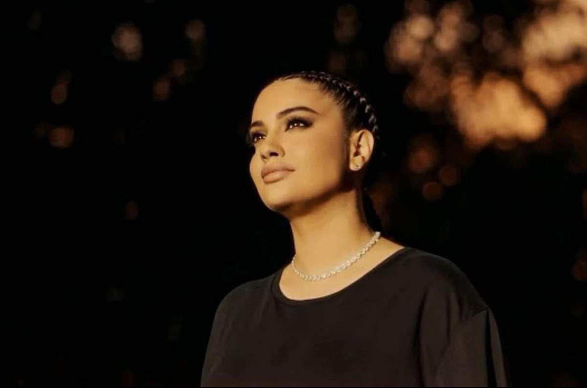 Câte clase are Betty Salam. Motivul pentru care artista a renunțat la școală: „E cel mai mare regret al meu”