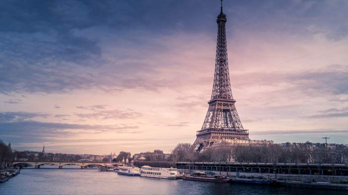 Top 10 cele mai aglomerate destinații turistice în 2025. Află când e cel mai bun moment să le vizitezi