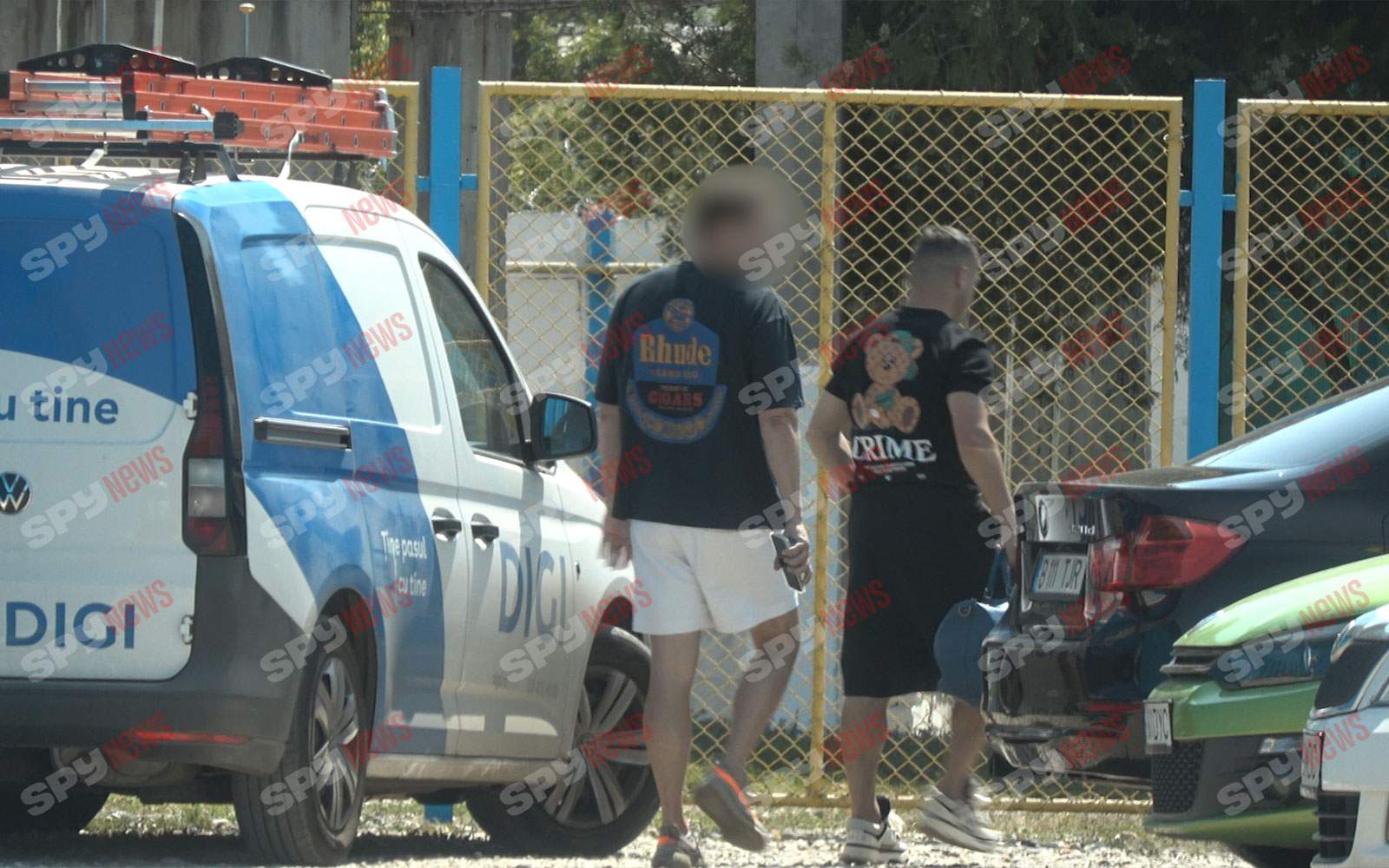 Cum işi petrece timpul Gabriel Torje, înainte de antrenament! În compania cui a fost surprins de paparazzii Spynews