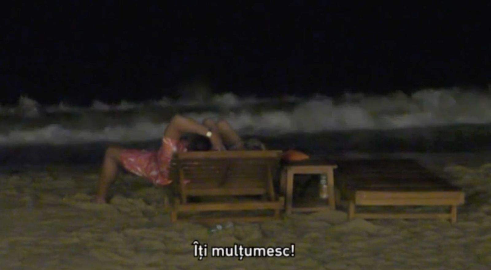 Insula Iubirii. Ella și Teo au stat singuri, romantici, pe plajă! Sărutul s-a întâmplat!