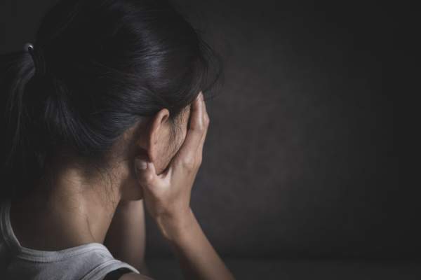 Soție de fotbalist, bătută într-un supermarket. Nimeni nu ar fi sărit să o ajute pe Luminița. De la ce s-a iscat scandalul