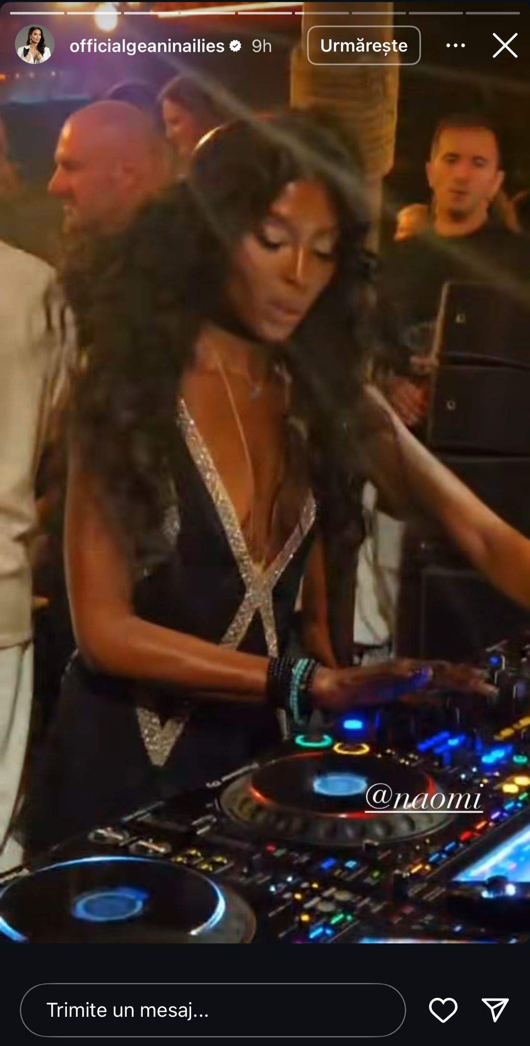 Geanina Ilieș, experiență inedită la o petrecere. Prezentatoarea s-a distrat cu Naomi Campbell | FOTO