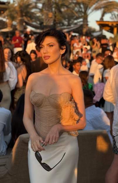 Daliana și Răzvan Simion, imagini din vacanța de vis în Mykonos. Prezentatorul de la Neatza și soția lui radiază de fericire | FOTO