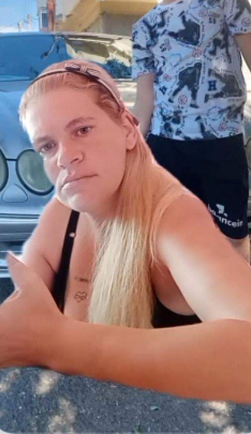 Mama gemenilor din Ploiești, morți după ce au căzut de la etajul 10, a fost eliberată din închisoare! Cum arată și ce face acum: “Pentru copiii mei aș fi orice” | VIDEO
