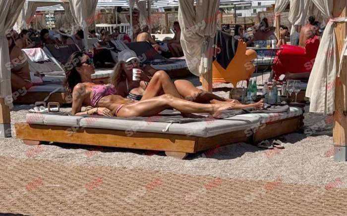 Geanina Ilieș dă foc plajei din Mamaia! Prezentatoarea Știrilor Antena Stars arată IMPECABIL în costum de baie!