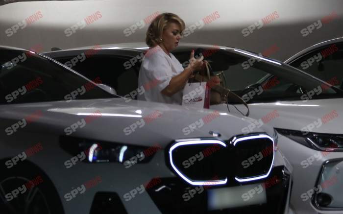 Maşina nouă îi dă bătăi de cap Corneliei Rednic! S-a chinuit să-şi parcheze bolidul de peste 80 de mii de euro | PAPARAZZI