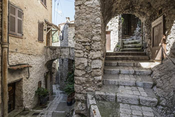 Sat medieval pitoresc de munte, Peillon, lângă Monaco, Coasta de Azur, Alpi-Maritime, Provence-Alpes-Cote-d'Azur, sudul Franței, Franța