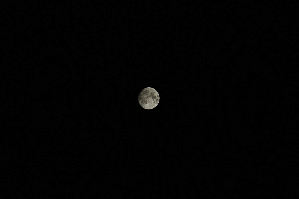 Luna Neagră din 23 august 2025. Un fenomen întâlnit odată la 33 de luni