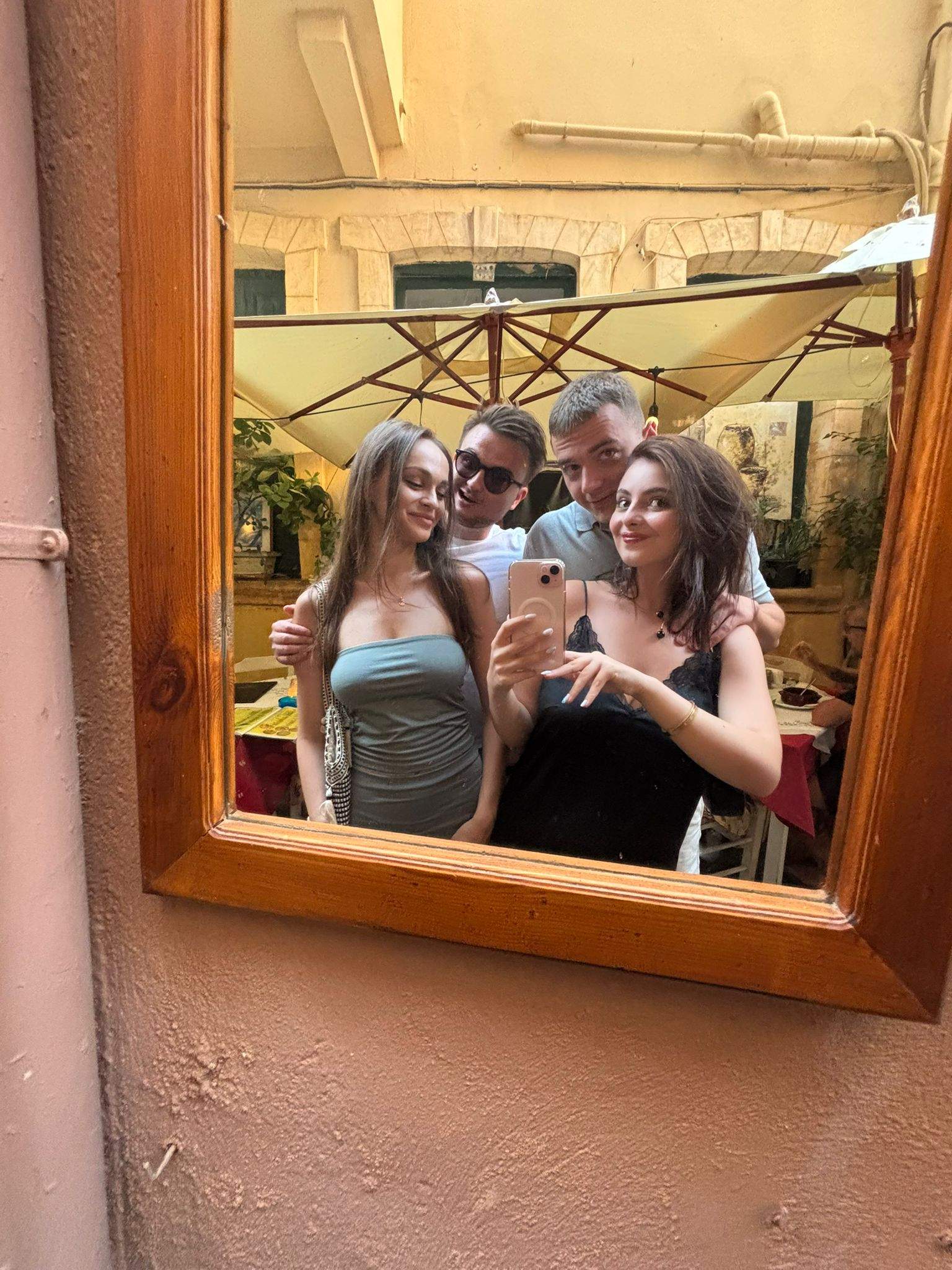 Alexia Caras, actrița din Iubire cu parfum de lavandă, despre vacanță și revenirea pe platourile de filmare: „Mi-a lipsit ritmul platoului, energia aia alertă