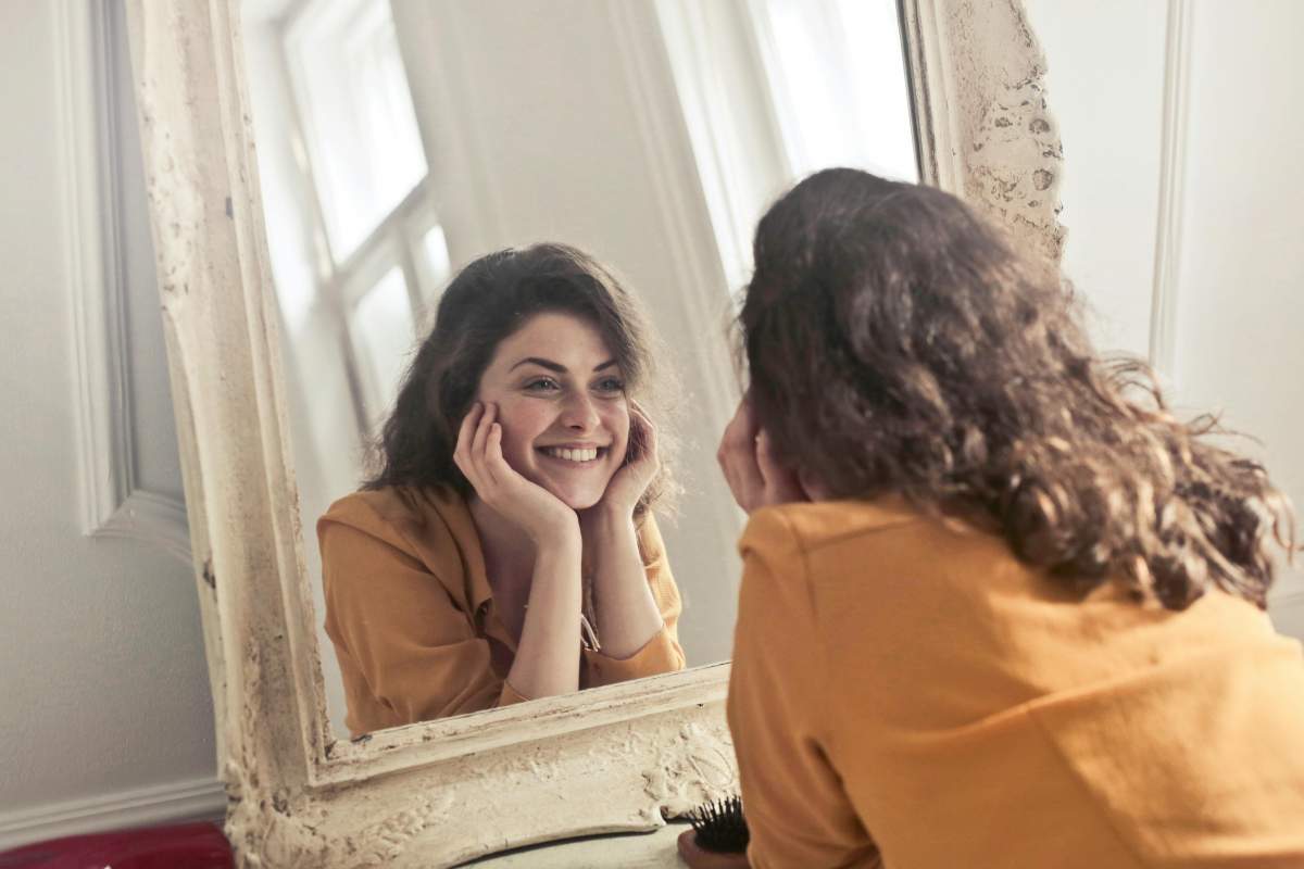 Șapte obiceiuri care îți fac zilele mai pline de bucurie. Secretul pentru o viață fericită
