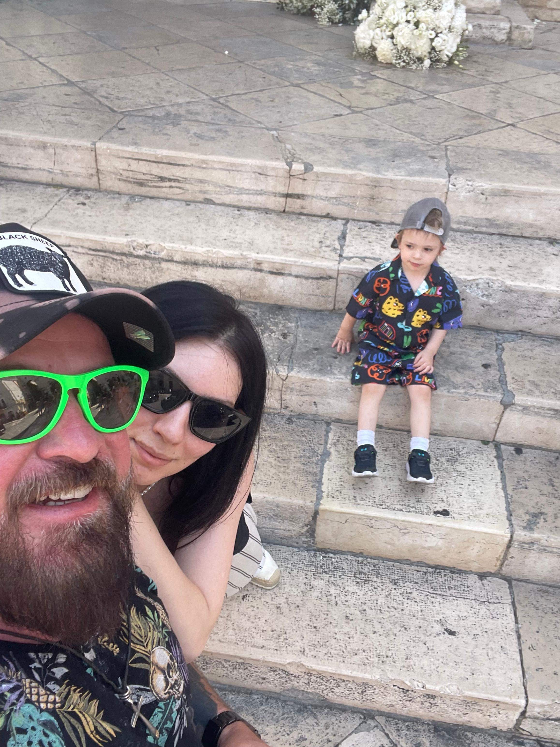 Andrei Coman, primarul din Iubire cu parfum de lavandă, vară între Podişor și Puglia: „Toată lumea mă strigă dom’ Primar!”