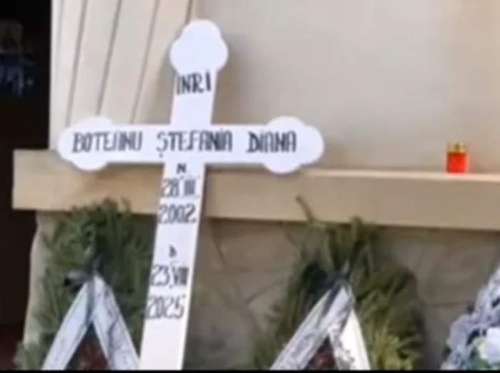 Imaginile durerii! Ștefania și Ștefan au fost înmormântați împreună! Familiile lor sunt cutremurare de suferință | FOTO