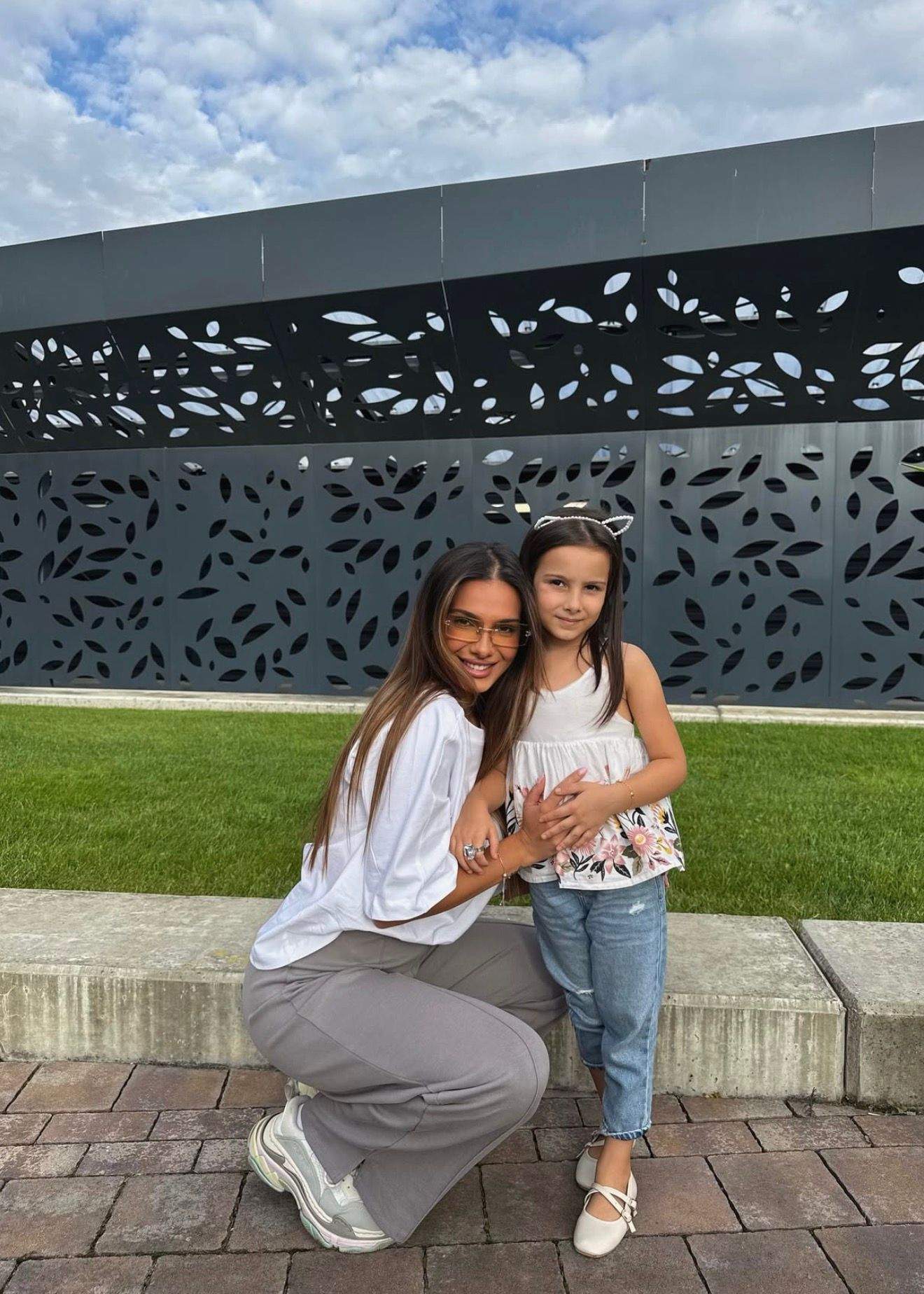 Ispita Andreea Crăciun de la Insula Iubirii, mamă cu normă întreagă! Cum arată alături de fiica ei în vârstă de cinci ani