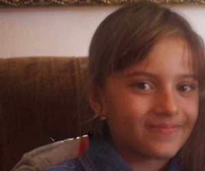 O recunoști? Sigur ai văzut-o recent pe micile ecrane, în ipostaze nu tocmai inocente! Face furori la Insula Iubirii | FOTO