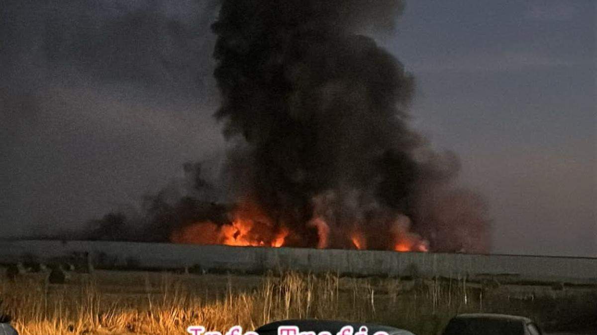 Cum arată complexul Dragonul Roșu după incendiul de azi noapte! Flăcările au mistuit totul, dar o icoană a rămas aproape neatinsă | FOTO