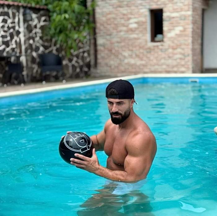 alex beni in piscina