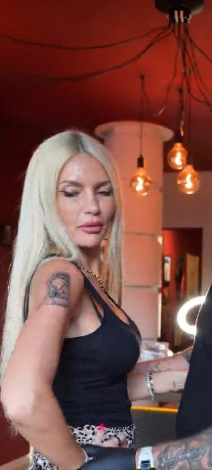 Laura Vicol s-a tatuat