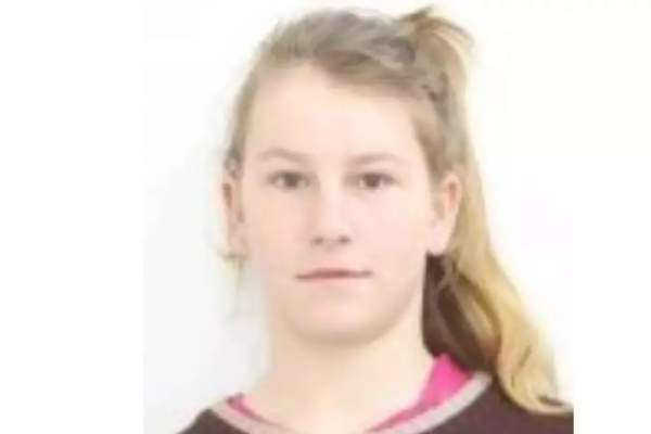 Dacă ai văzut-o, sună la 112! Bianca Ekaterina, o adolescentă de 14 ani din Carei, a dispărut fără urmă. Este căutată de poliție