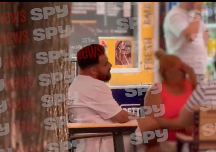 Lele si familia, la spital cu bunica