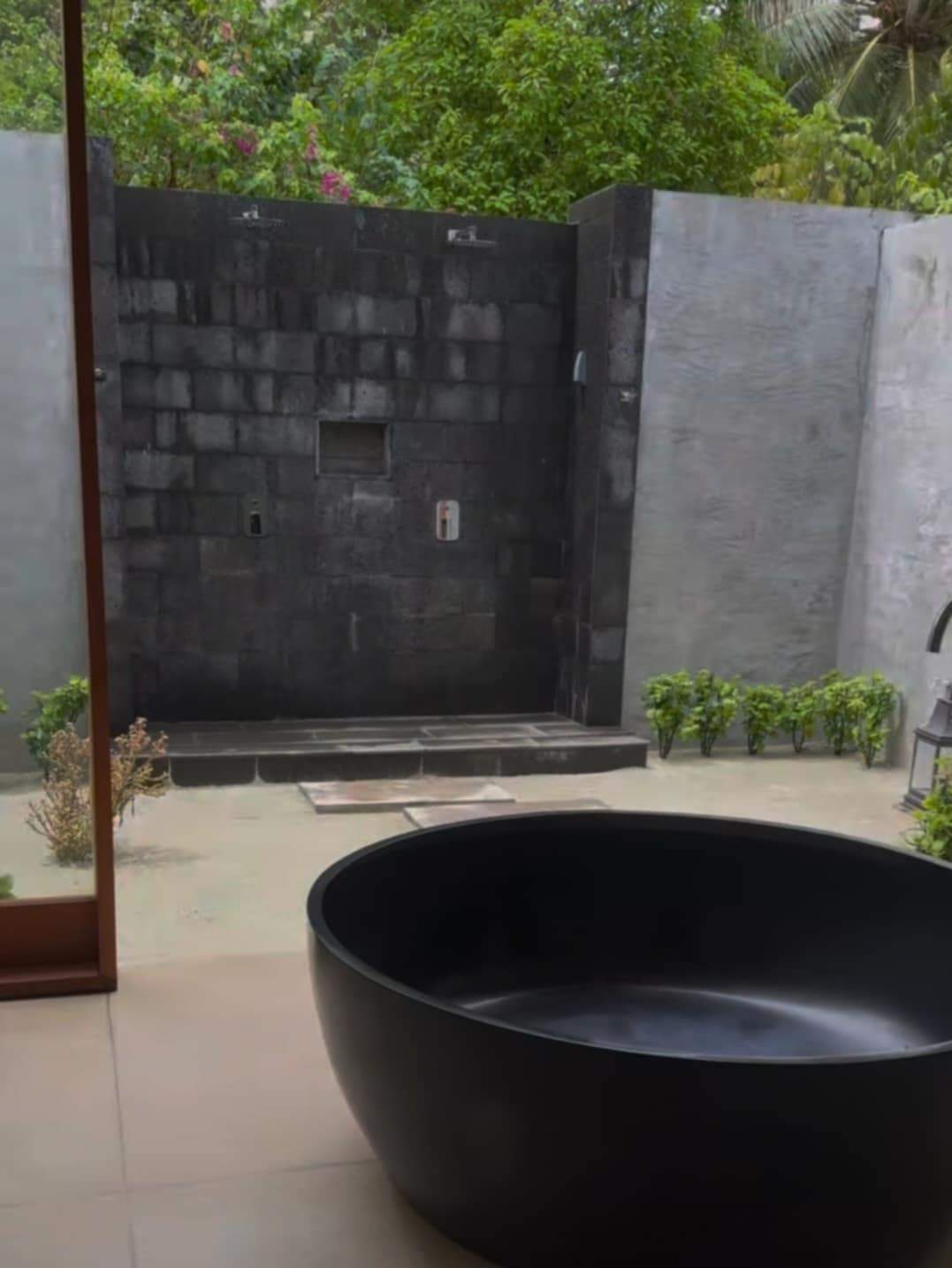 vila Marei Bănică din Maldive
